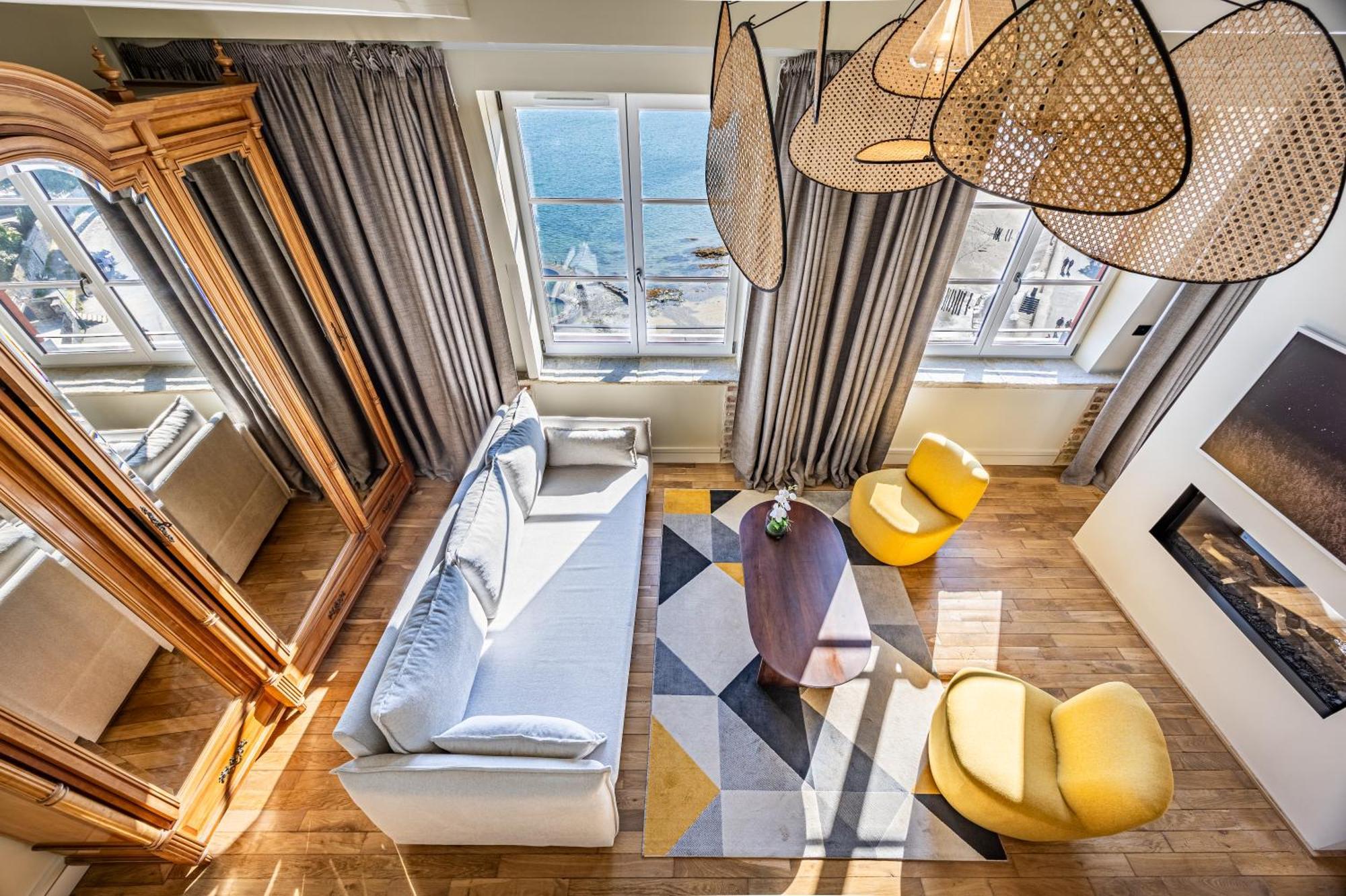 Restaurant Hotel Didier Meril Динар Экстерьер фото