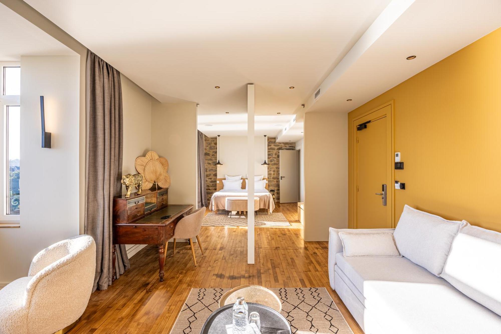 Restaurant Hotel Didier Meril Динар Экстерьер фото