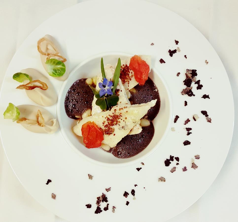 Restaurant Hotel Didier Meril Динар Экстерьер фото